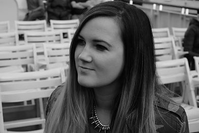 laur_bw.jpg