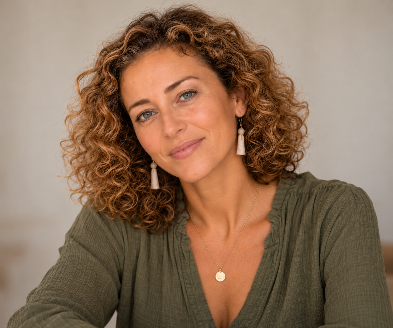 Portrait of Shawnee Canjura, founder of The Dementia Doula and dementia caregiver coach