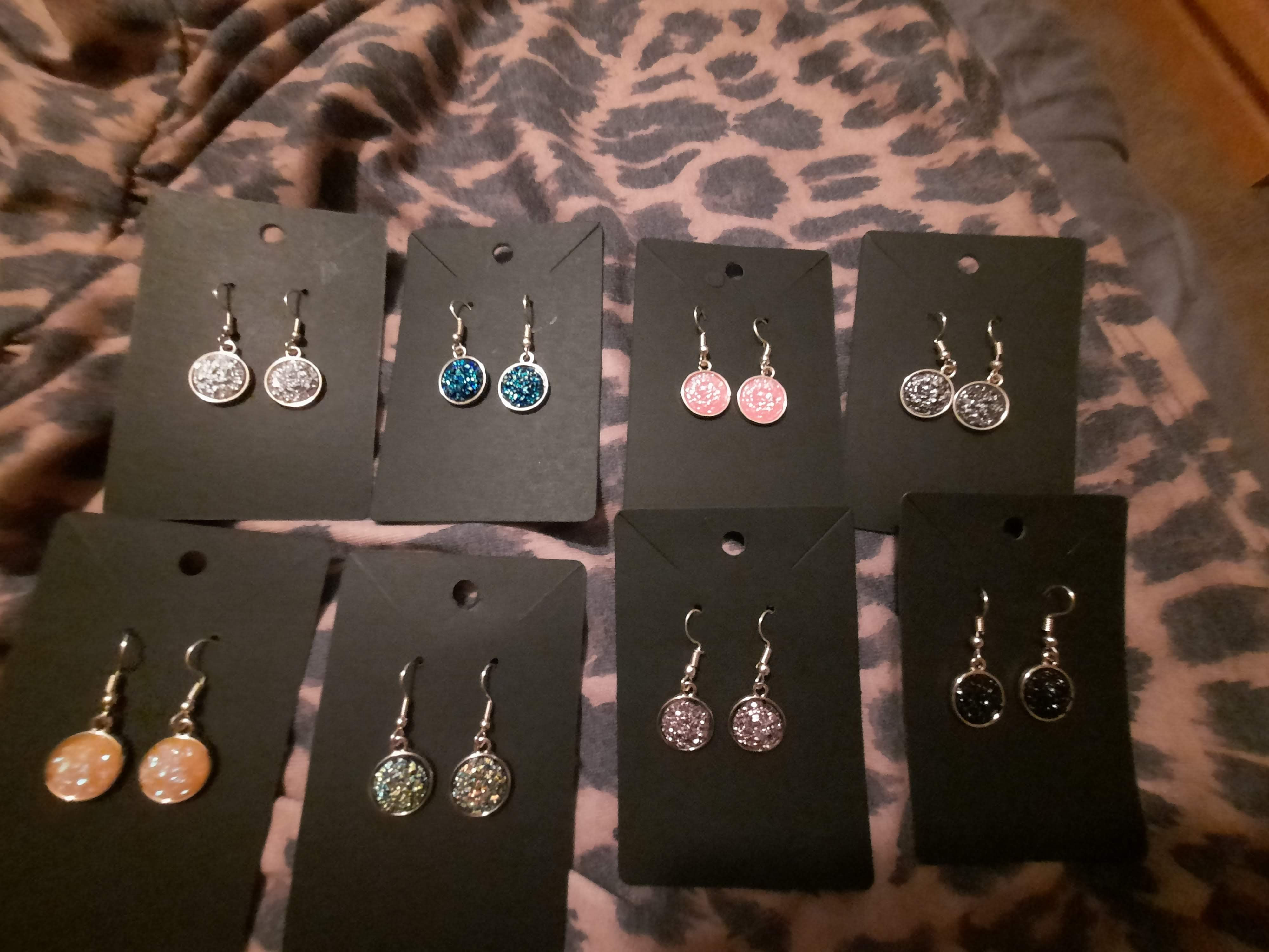 Round dangling Earings