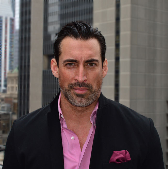 Chris.jpg