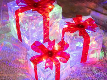3 Christmas Lighted Gift Boxes, Light Up Present Boxes Ornament Decorations for Indoor/Outdoor Deco