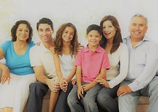 tres generaciones de una familia
