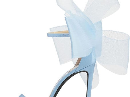 💙 Something Blue: How to Incorporate Light Blue into Your Bridal Outfit