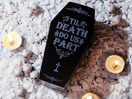 Coffin-Shaped Wedding Ring Holders: A Bold Alternative Wedding Accessory from Amazon