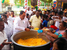 பல்லாவரம் ஸ்ரீதேவி சின்ன துலுக்கானத்தம்மன் ஆலய ஆடித்திருவிழா கருணாநிதி MLA கலந்து கொண்டார்.