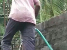 மாணவர்களை கட்டிட வேலை செய்ய வைக்கும்  அரசு உயர்நிலைப்பள்ளி.