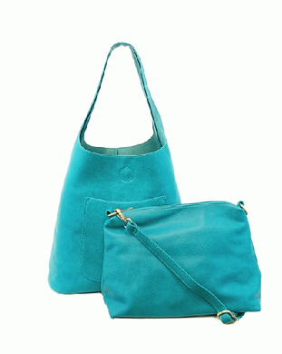 molly slouchy hobo.png