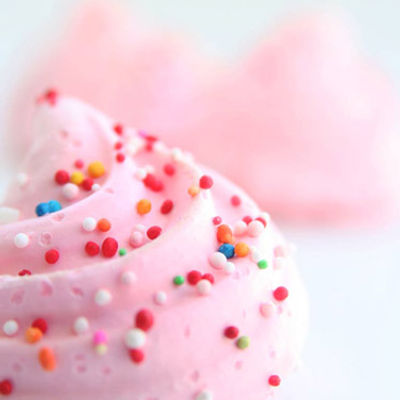 Meringue Kiss 2