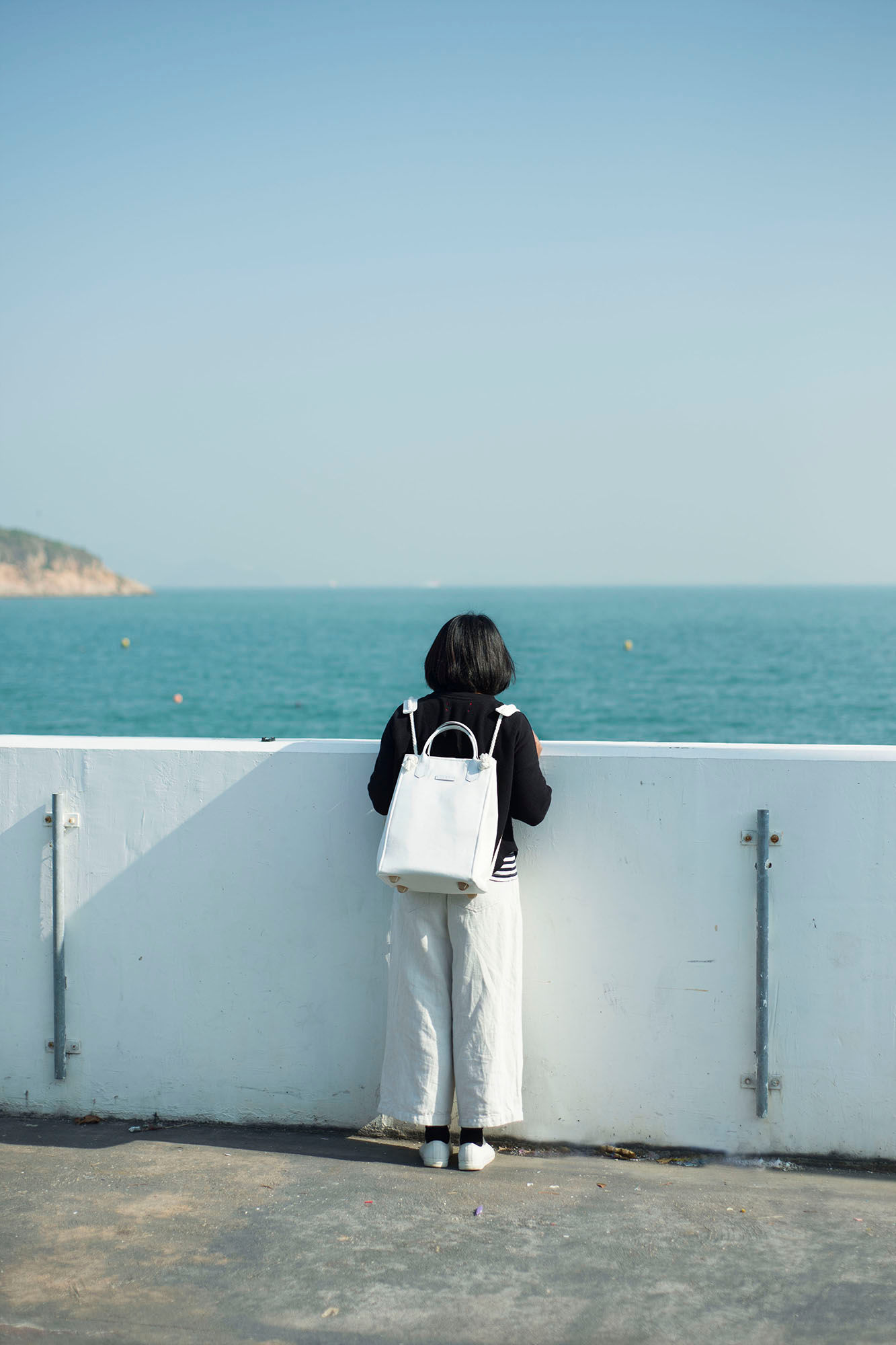 3 way White Backpack Island Workbench 島中坊研 長洲 皮 皮革 帆布 canvas cheung chau 長洲 白色 lady girl gift 女士 女朋友 禮物 背包 三用 多用 免郵 free ship