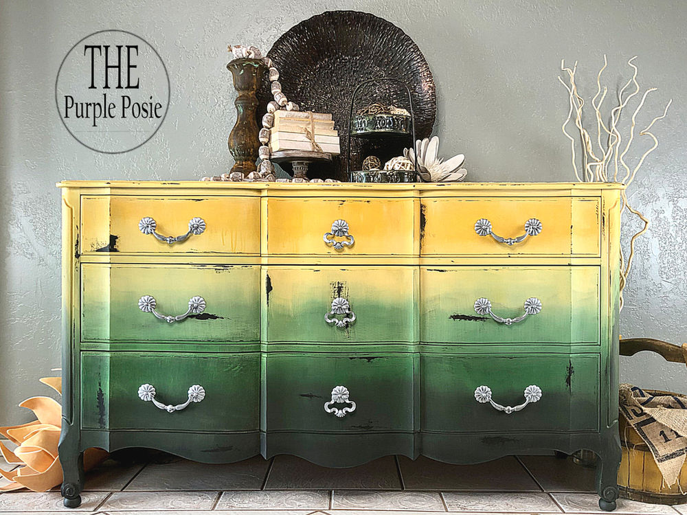 How to Blend Dixie Belle Paint using Bright Colors on a Hand Painted