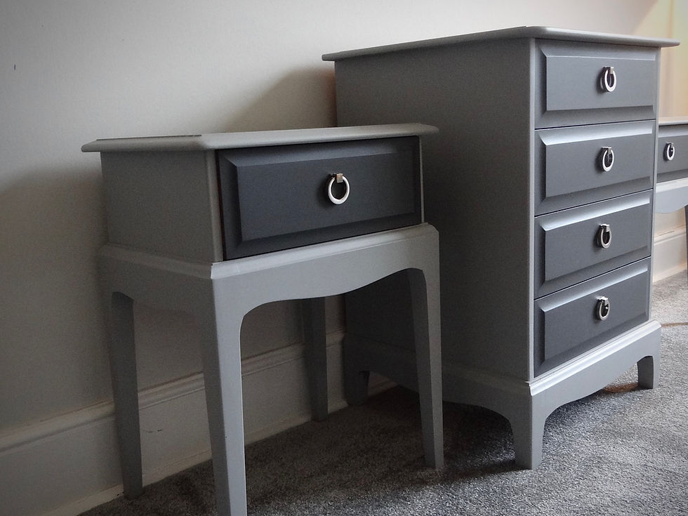 Thumbnail: Retro Vintage Four Piece Hand painted Stag Minstrel Bedroom Set