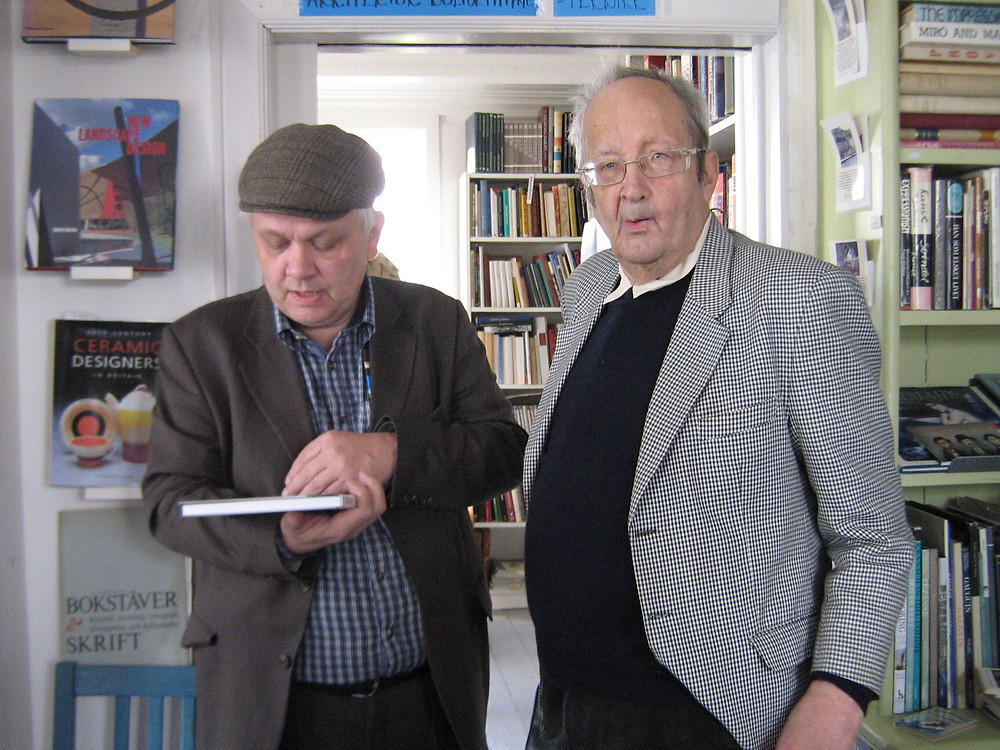 Bjarni Harðarson og Richard Booth í fornbókaverslun í Tvedestrand í Noregi vorið 2014. Í tengslum við IOB fund.