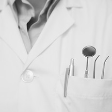 Dental%20Tools%20in%20Pocket_edited.jpg