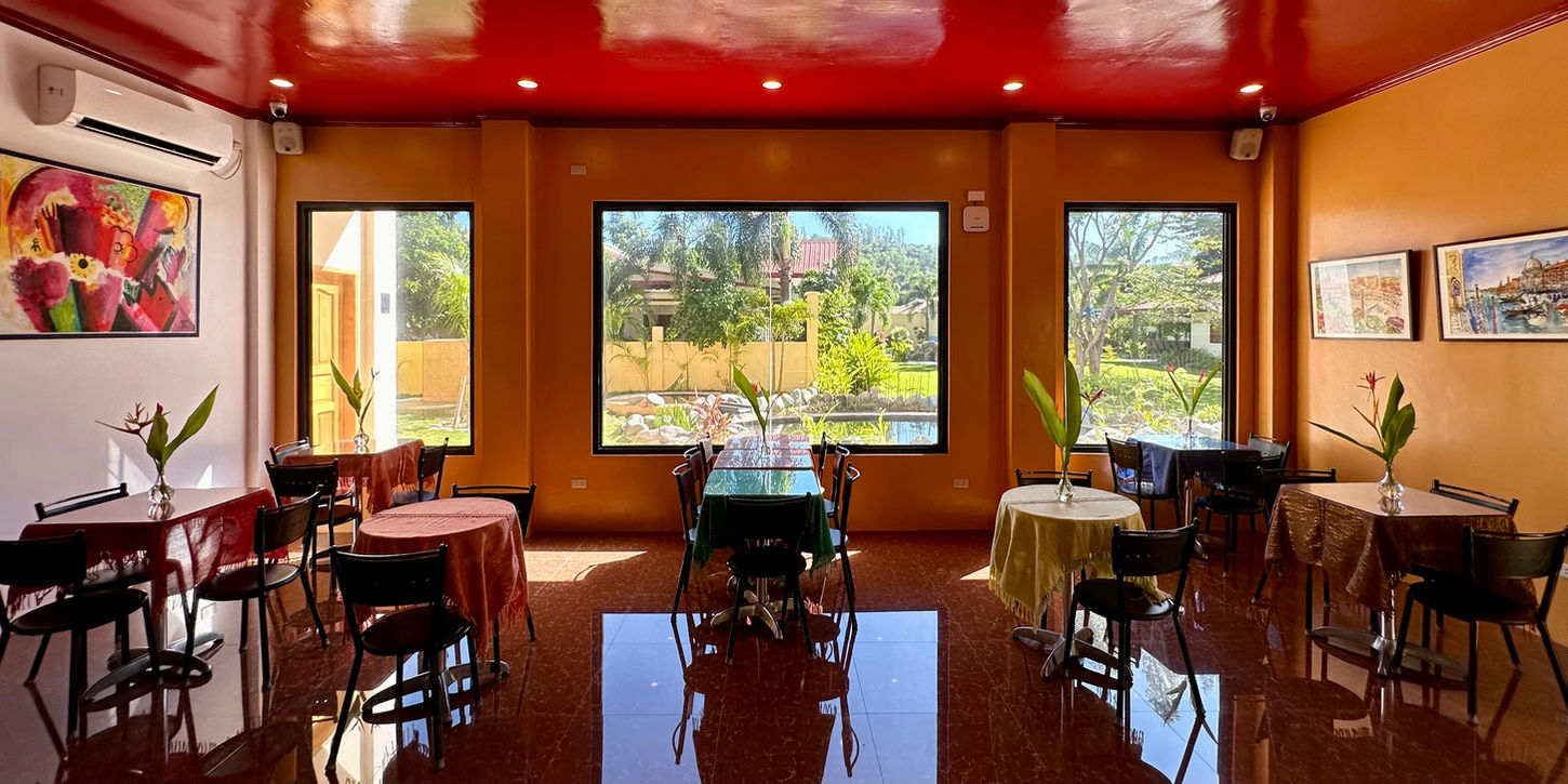Strutz Art Café in Strutz Art Garden Resort, hotel in Bangued, Abra, Philippines
