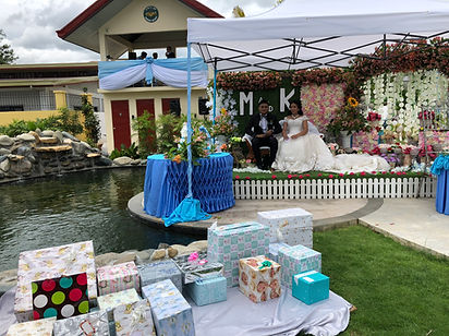 Wedding with Golden Color Scheme in Strutz Art Garden Resort, hotel in Bangued, Abra