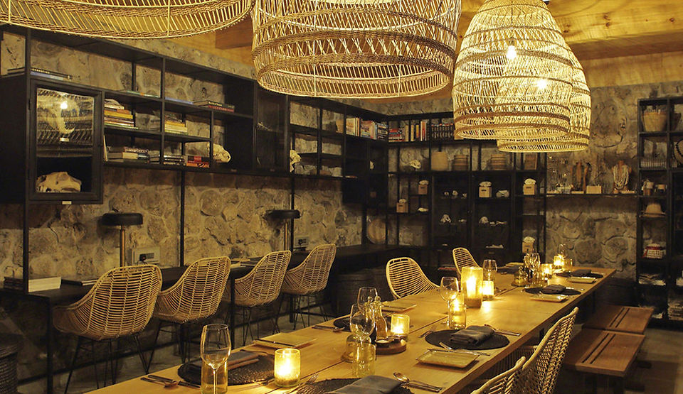 Namiri Plains Camp - Bar