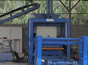 Conmach Machine, оборудование для производства бетонных блоков, вибропрессы для производства брусчакти, оборудование для производства бордюров, ленточные конвейеры, пресс-формы, а также оборудование с автоматической системой взвешивания и без.