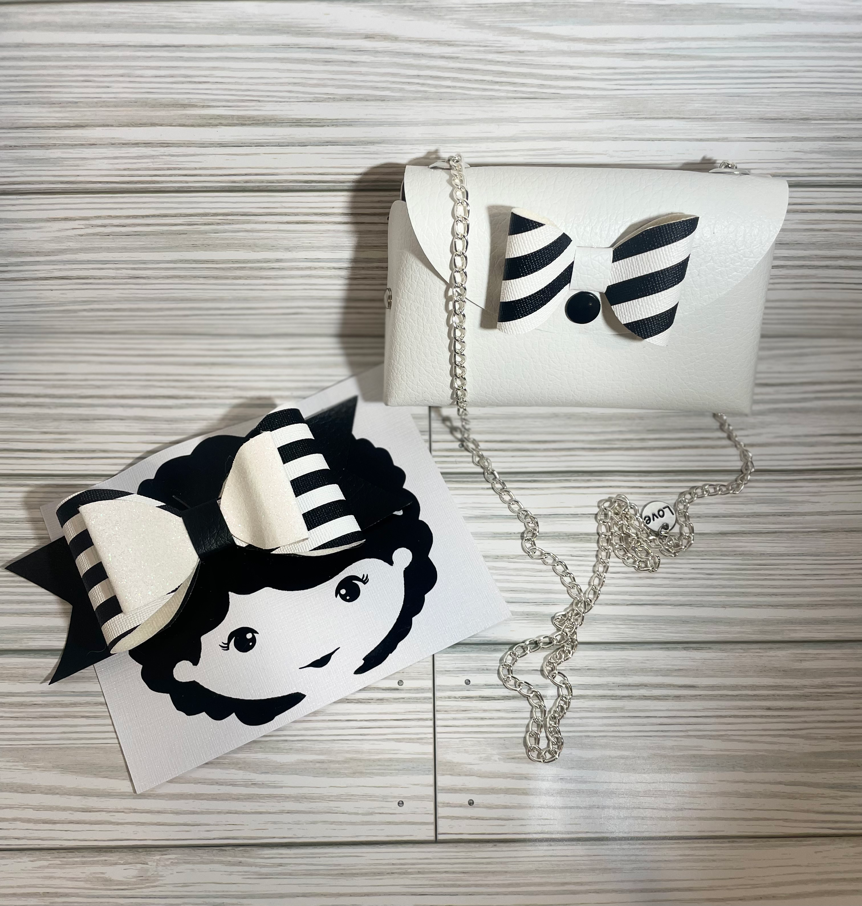 Faux leather purse and bow set