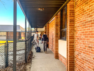 Flexible Curriculum Options for Homeschooled Middle and High School Students.