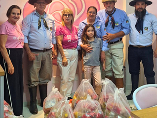 Liga recebe doação de alimentos arrecadados na Cavalgada do Bem