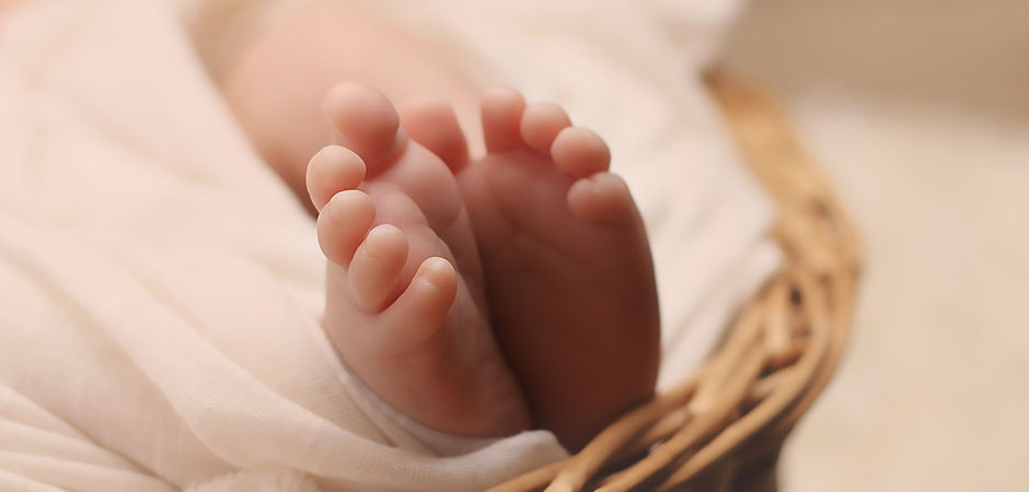newborn-1399155_1920.jpg
