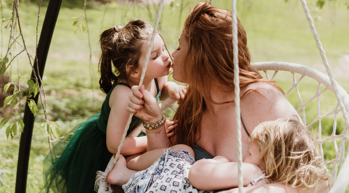 home-motherhood-photography-kingsport-tennessee.jpg