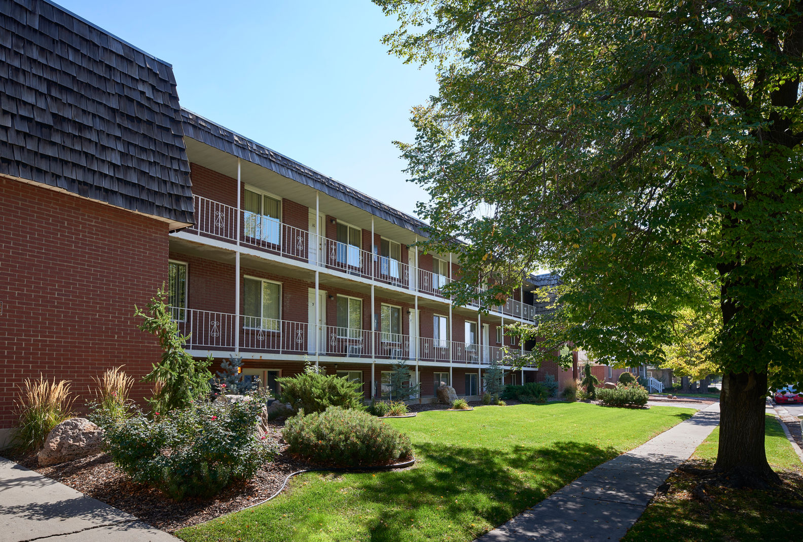 Rachel exteriors 1.jpg