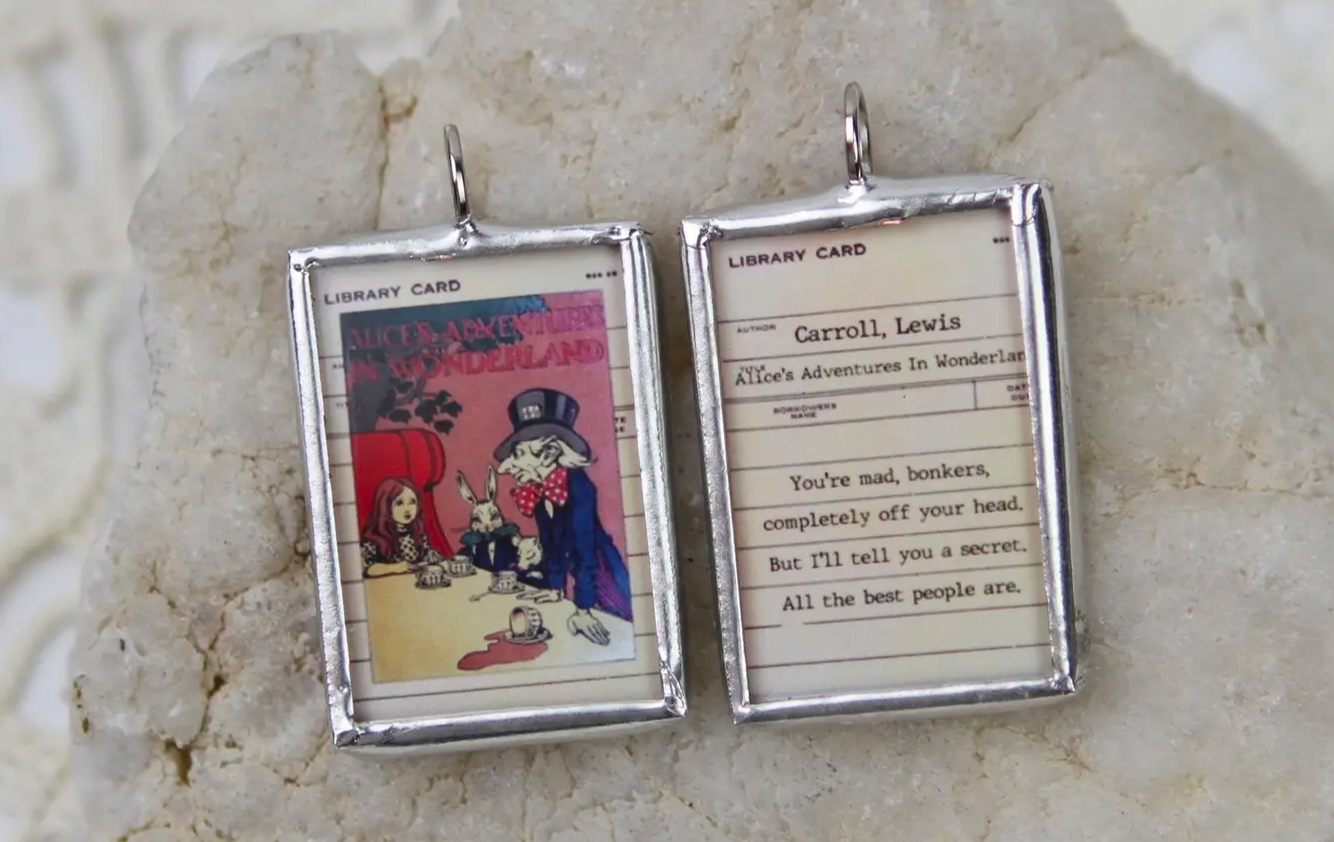 Alice in Wonderland Necklace 