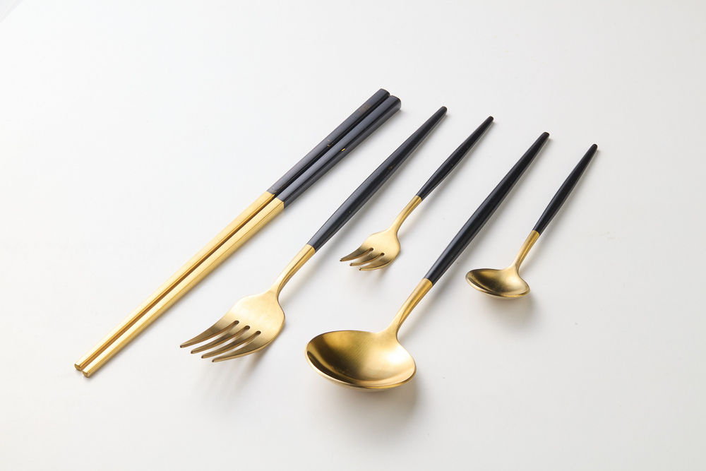 2D.01.06組合/黑金餐具組