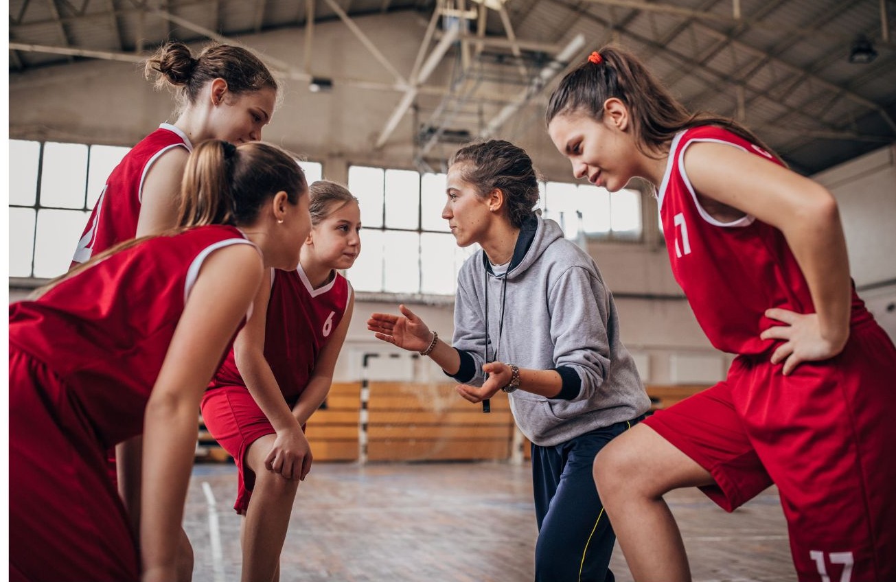 Team meeting about controlling the game and communicating with each other.