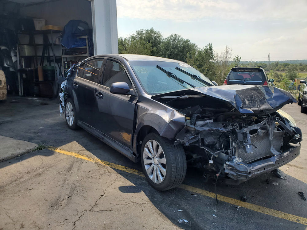2010 Subaru Legacy 2.5l 107k A/T CVT Grey