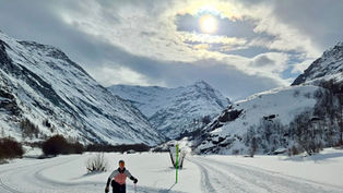Cross-country skiing in midlife – Sarah Gilbertson on Nordic ski tracks in the French Alps