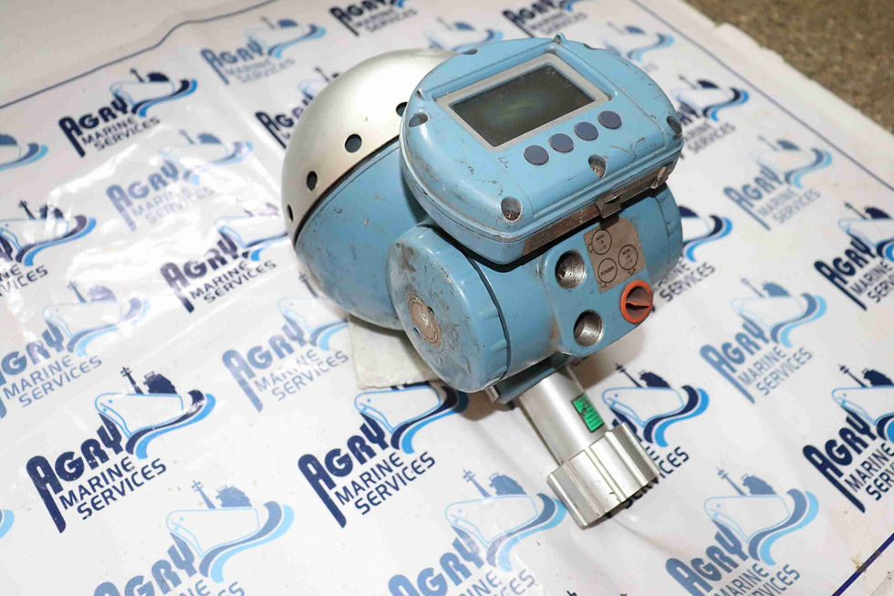 Thumbnail: ROSEMOUNT 2210 DISPLAY UNIT WITH 5600 SERIES RADAR LEVEL TRANSMITTER