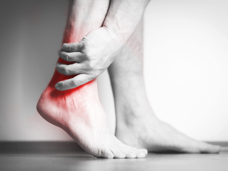 一碰熱水就發作!不可不慎的「紅斑性肢痛症」