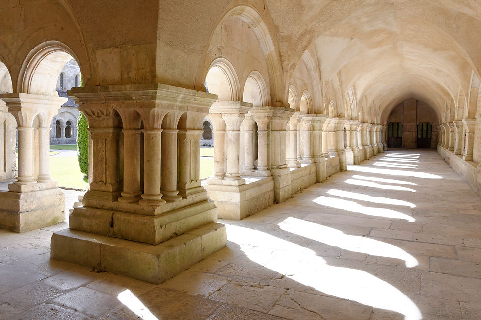 Village médiéval perché de l'Auxois, escapade depuis le Château de Montagnerot en Bourgogne