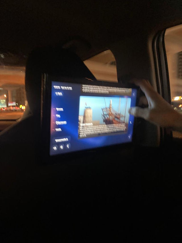 écran DOOH Taxi Dubaï