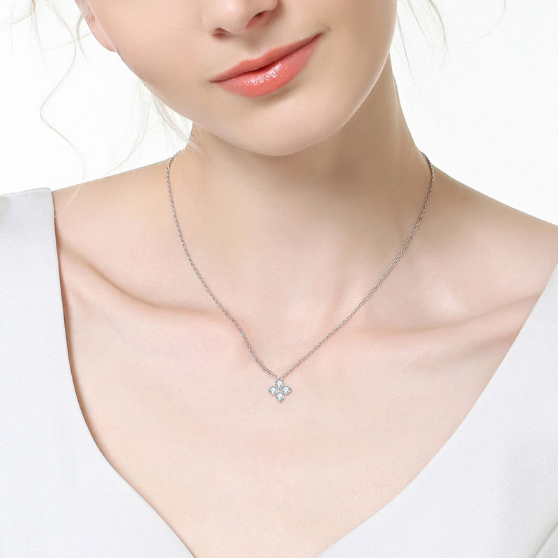 Miniature : Real 0.4ct Clover Moissanite Pendant Necklace for Women Party S925 Sterling Silv