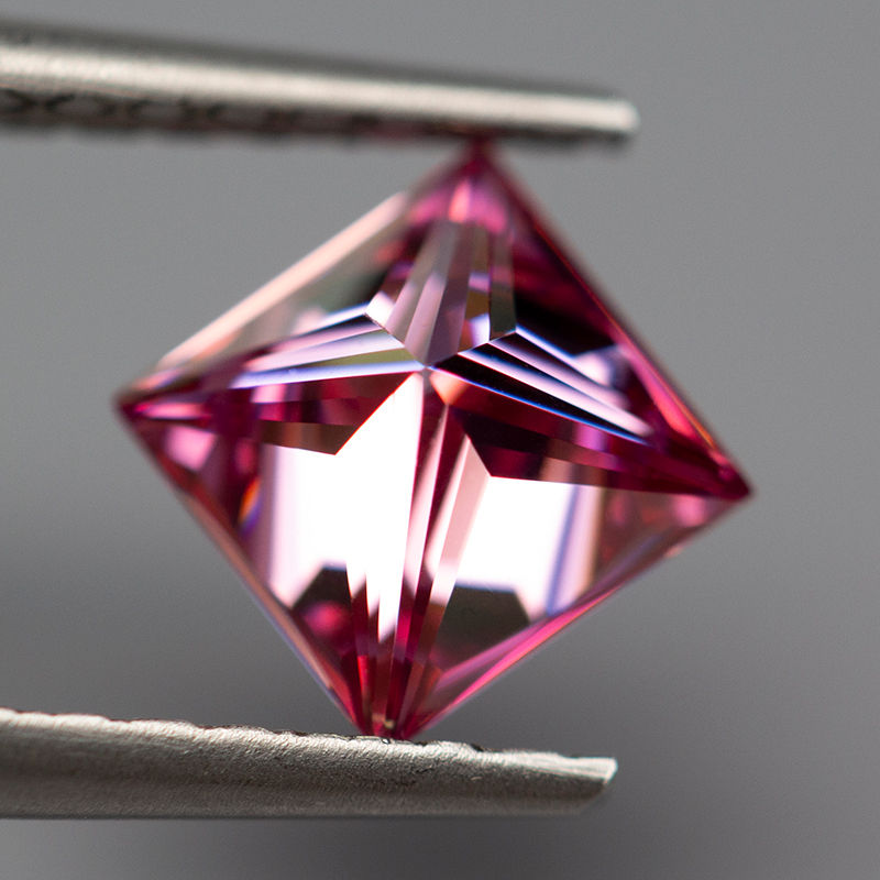 Miniaturbild: Pink Color Princess Cut Moissanite Stone Certified Moissanite Loose Gemstones