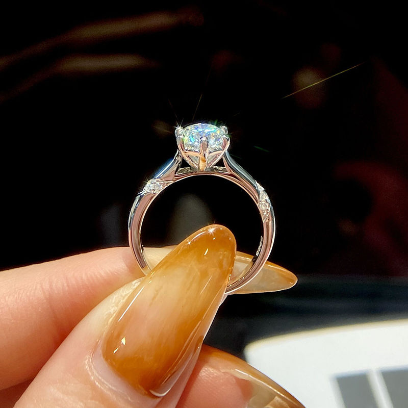 Thumbnail: 1Carat Certified Shiny Moissanite Diamond Ring for Woman 925 Silver Ring