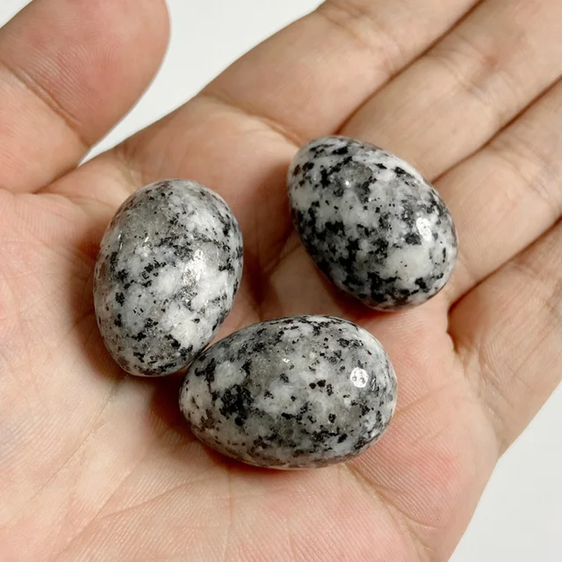 الصورة المصغرة: 20X30Mm Natural Egg Shape Stone Ornament Opal Quartzs Power Minerals Decoration 