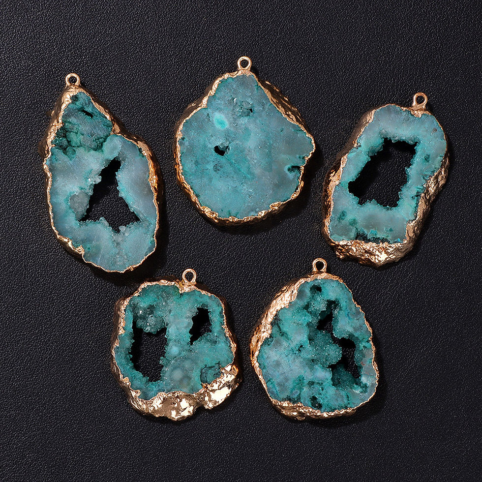 Thumbnail: 1pc Irregular Quartz Geode Pendant – Gold Plated Agate Slice for DIY Jewelry