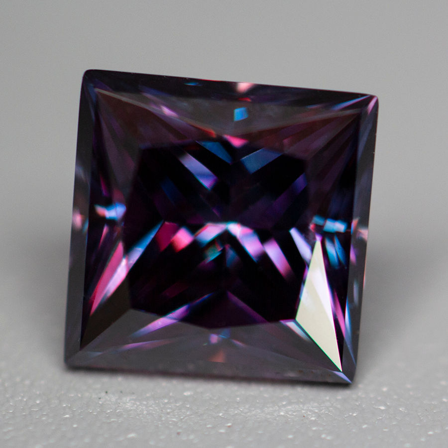 Miniaturbild: Royal Purple Moissanite Stones Princess Shape VVS1 1.0-5.0ct Moissanite