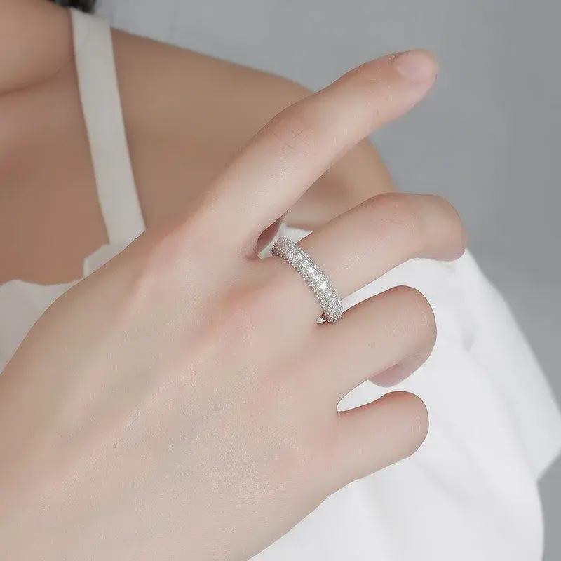 الصورة المصغرة: 1.75mm Full Eternity D Color Moissanite Ring for Women Girls S925 Silver 3-Sided