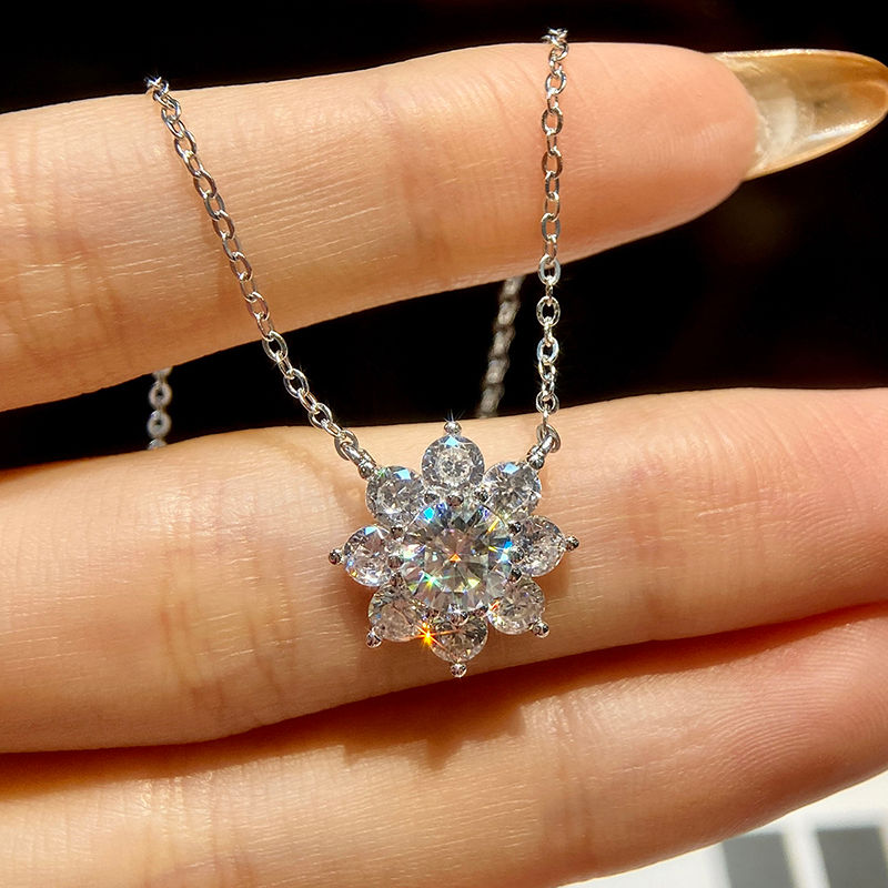 Miniaturbild: 1CT Sunflower Certified Moissanite Diamond Necklace For Women 925Silver Necklace