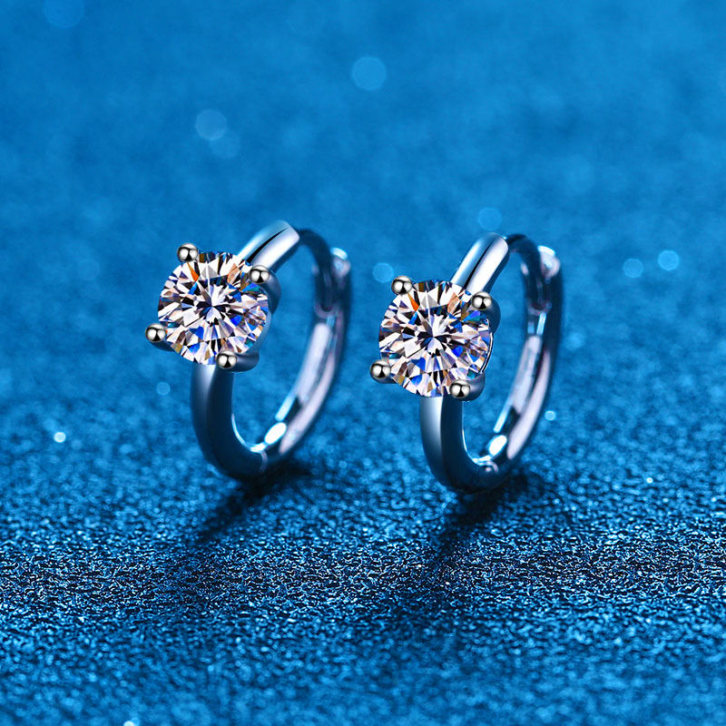 الصورة المصغرة: Moissanite Small Hoop Earrings 0.5CT Lab Diamond Hoop Huggies Earrings
