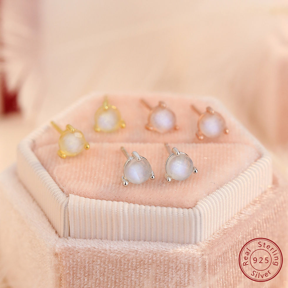 2025 European and American 100% 925 Sterling Silver Three Claw Cut Moonstone