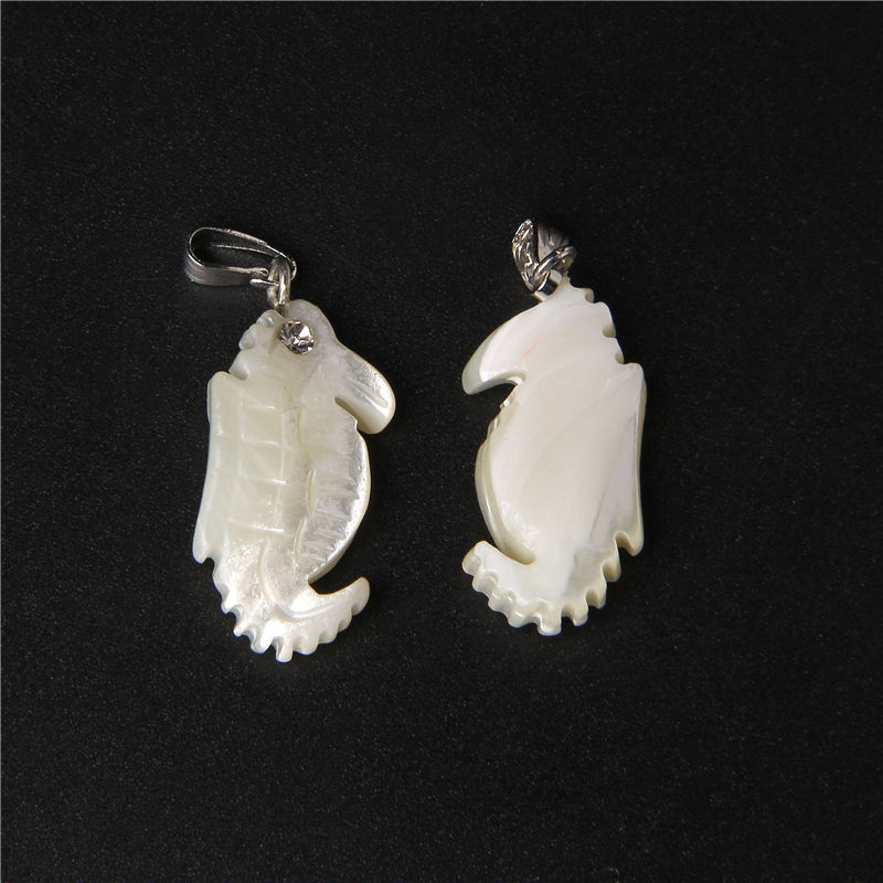 الصورة المصغرة: Natural Shell 23x12.5mm Carve Hippocampus Pendant Mother of Pearl Drop Earring 