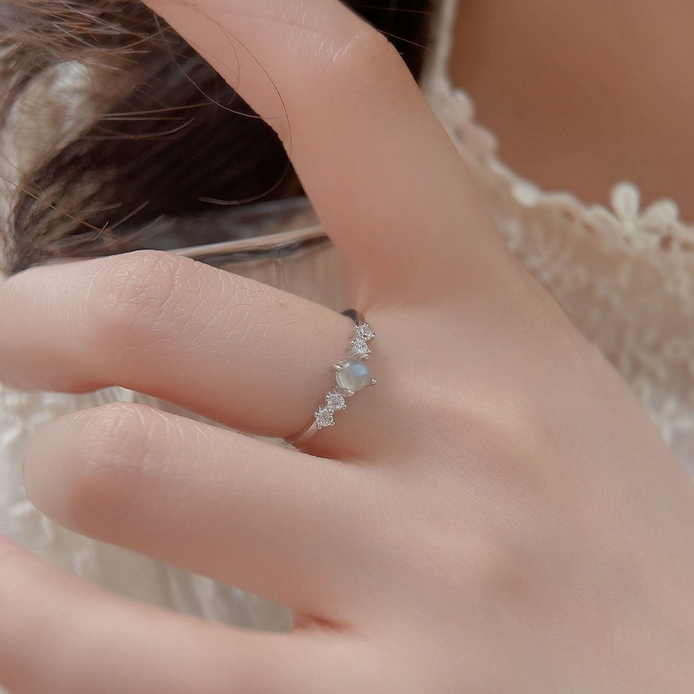 Miniature : New 925 Silver Moonstone Ring Fashionable and Unique Design Sense Ring