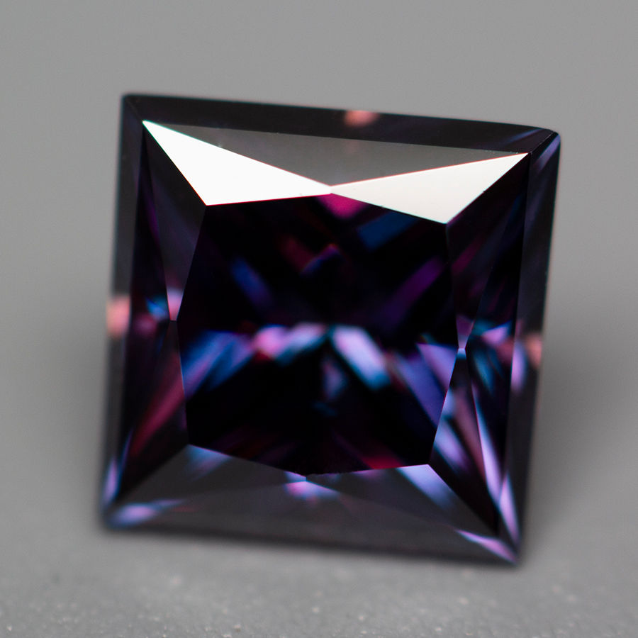 Miniaturbild: Royal Purple Moissanite Stones Princess Shape VVS1 1.0-5.0ct Moissanite