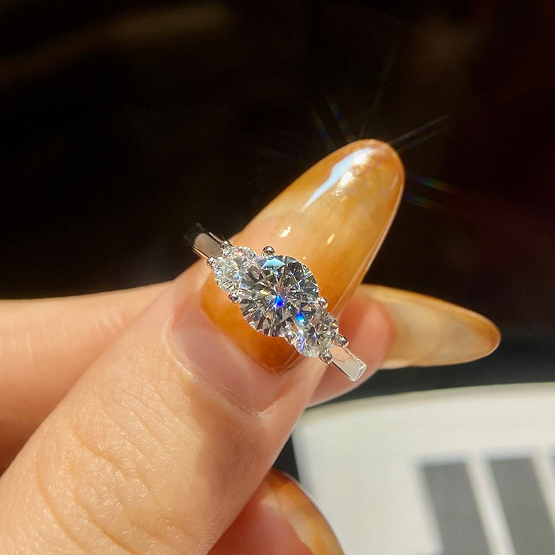 الصورة المصغرة: 1CT Brilliant Certified Round Moissanite Diamond Wedding Rings For Women